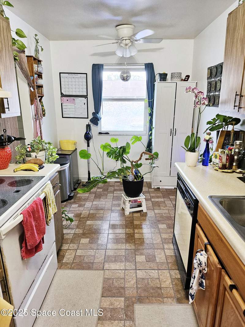 2 bedroom Townhouse at 1250 Cheney Highway #D, Meadows-Sec 2 The, Titusville — photo 5