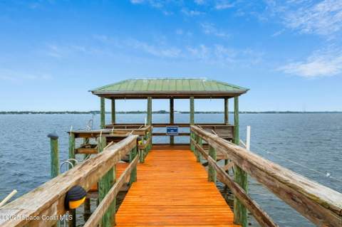 206 Liberty Lane, Melbourne Beach FL - photo 6 of 18