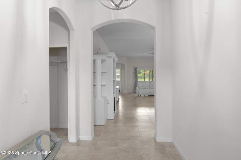 3 bedroom Single Family Residence at 676 Stonebriar Drive, Stonebriar at Bayside Lakes, Palm Bay — photo 4