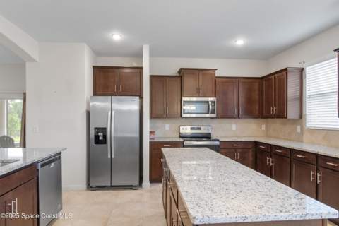 676 Stonebriar Drive, Palm Bay FL - photo 10 of 31