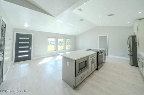 490 Tillman Avenue, Palm Bay FL - photo 7 of 38