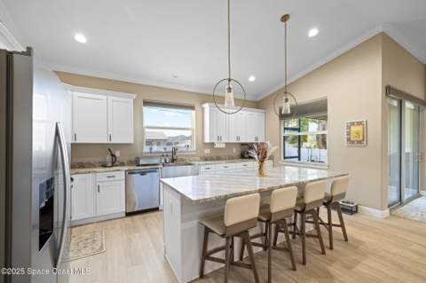 171 Hurley Boulevard, Palm Bay FL - photo 7 of 31