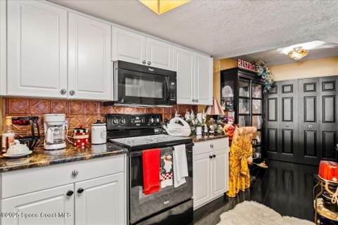 104 Riverside Drive #203, Cocoa FL - photo 18 of 48