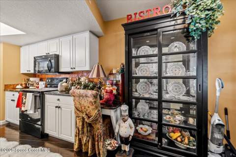 104 Riverside Drive #203, Cocoa FL - photo 19 of 48