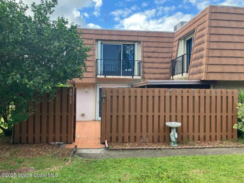 2 bedroom Townhouse at 2917 Kaileen Circle, Vista Oaks West, Palm Bay — photo 2