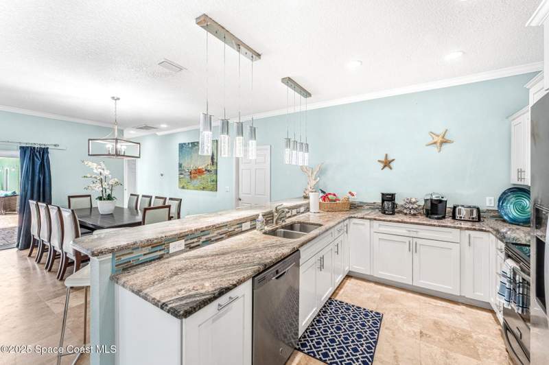 4 bedroom Single Family Residence at 303 Harrison Avenue, Avon By The Sea, Cape Canaveral — photo 5