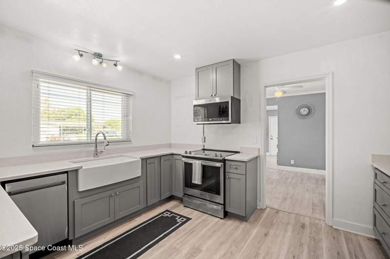 4 bedroom Single Family Residence at 95 Peck Avenue, Hamilton Park, Merritt Island — photo 3