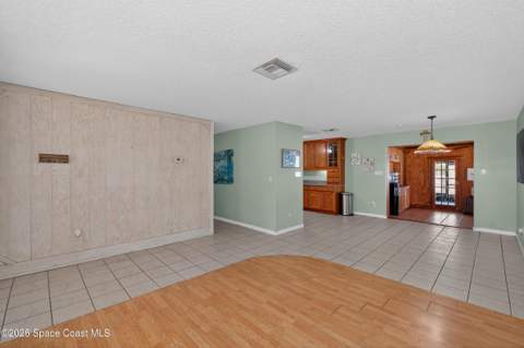 853 Knecht Road, Palm Bay FL - photo 7 of 39
