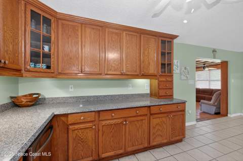 853 Knecht Road, Palm Bay FL - photo 11 of 39