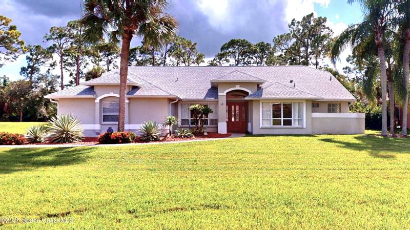 4 bedroom Single Family Residence at 3886 Peacock Drive, Carriage Gate Subdivision, Melbourne — photo 3