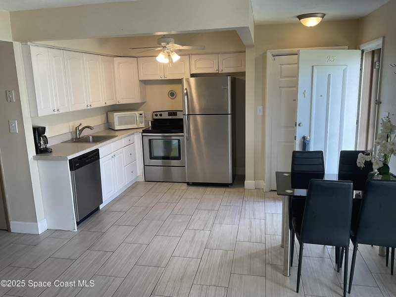 2 bedroom Condominium at 3150 N Atlantic Avenue #23-330, The Diplomat Apts Condo Ph IV, Cocoa Beach — photo 5