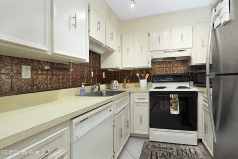 2925 N Highway A1a #103, Indialantic FL - photo 16 of 24