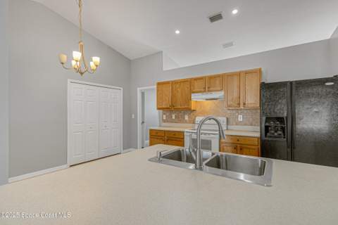 517 Hamwood Street, Palm Bay FL - photo 16 of 34