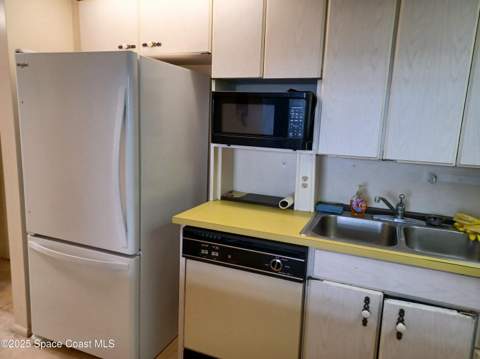 2020 N Atlantic Avenue #112-s, Cocoa Beach FL - photo 9 of 35