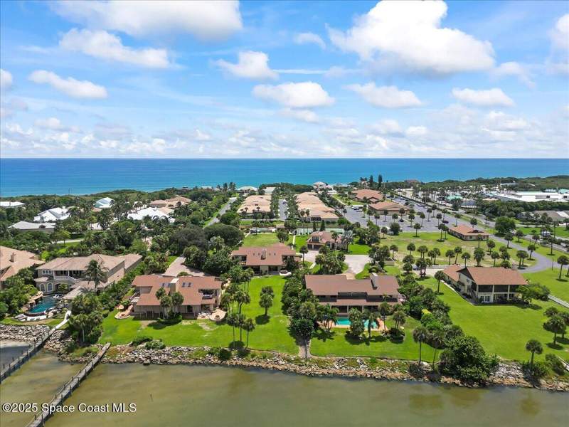 3 bedroom Townhouse at 208 The Road To Waterford Bay #C-2, Waterford Bay Condo Ph II, Melbourne Beach — photo 3