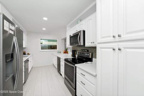 363 Harbor Dr Drive, Cape Canaveral FL - photo 10 of 58