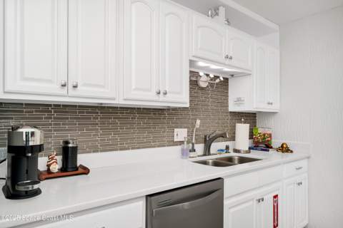 363 Harbor Dr Drive, Cape Canaveral FL - photo 12 of 58