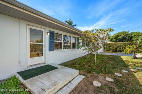 107 Franklyn Avenue, Indialantic FL - photo 10 of 36