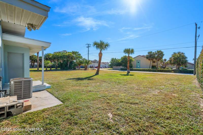 4 bedroom Single Family Residence at 107 Franklyn Avenue, North Indialantic By The Sea Replat Of, Indialantic — photo 2
