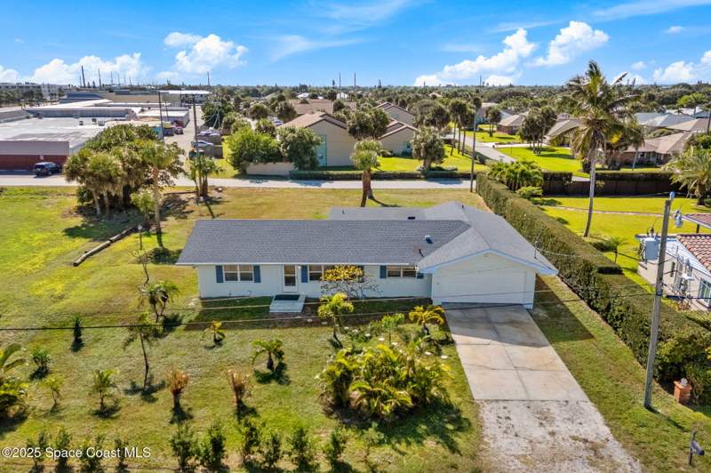 4 bedroom Single Family Residence at 107 Franklyn Avenue, North Indialantic By The Sea Replat Of, Indialantic — photo 4