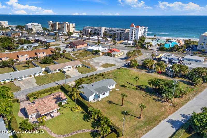4 bedroom Single Family Residence at 107 Franklyn Avenue, North Indialantic By The Sea Replat Of, Indialantic — photo 3