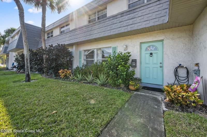 3 bedroom Condominium at 407 Ibis Lane #4-6, Waterway Townhouse Condo 1, Satellite Beach — photo 5