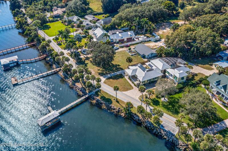 5 bedroom Single Family Residence at 1887 Rockledge Drive, Rockledge, Rockledge — photo 3