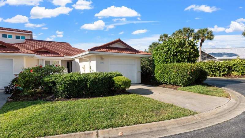 2 bedroom Townhouse at 5584 Cord Grass Lane, South Shores Riverside, Melbourne Beach — photo 3