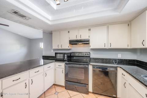 4006 Dewberry Circle, Melbourne FL - photo 9 of 31
