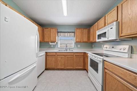 433 Haleybury Street, Palm Bay FL - photo 13 of 27