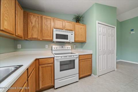 433 Haleybury Street, Palm Bay FL - photo 16 of 27