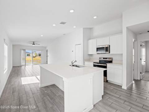 1668 Colebrook Circle, Palm Bay FL - photo 7 of 30