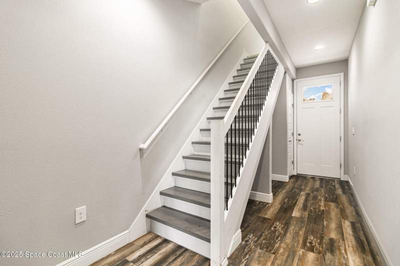 5 bedroom Single Family Residence at 2203 Bignonia Street, Goode Park Terrace, Melbourne — photo 5