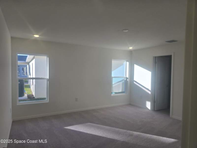 4 bedroom Single Family Residence at 971 SW Richmond Circle, Richmond Cove, Palm Bay — photo 5