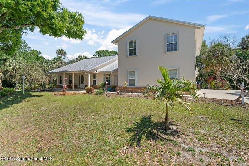 4 bedroom Single Family Residence at 581 Drexel Avenue, Port Malabar Unit 6, Palm Bay — photo 4