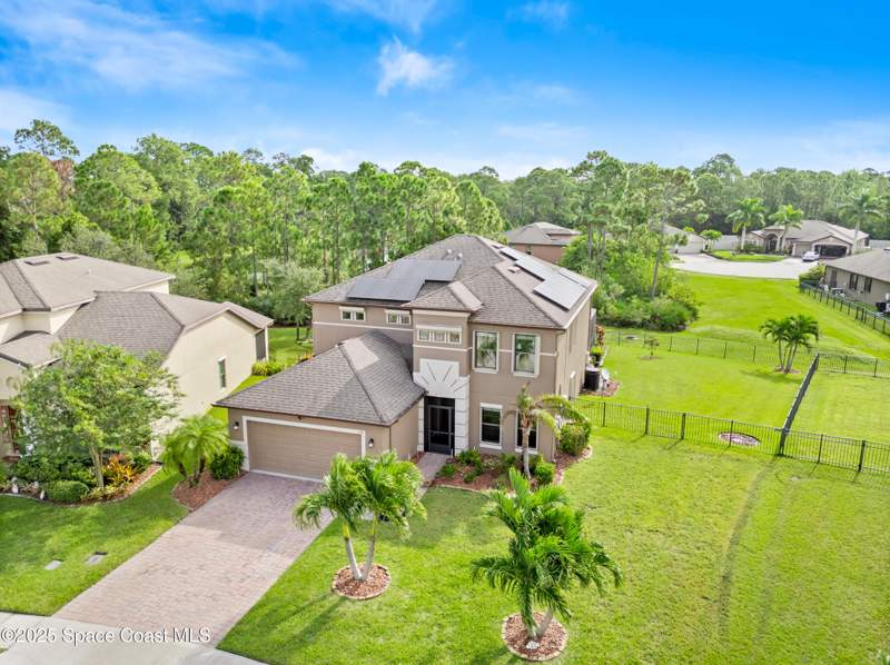 5 bedroom Single Family Residence at 850 Fiddleleaf Circle, Sawgrass Lakes Phase One, Melbourne — photo 3