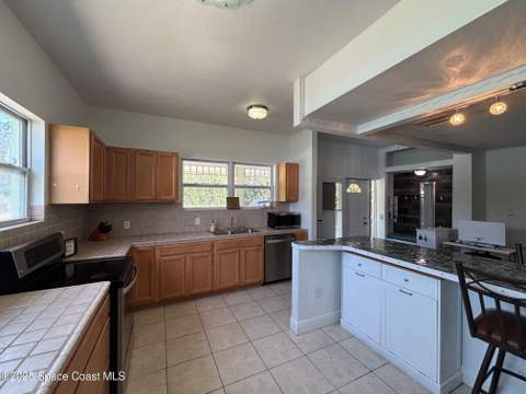 9590 Primrose Drive, Micco FL - photo 7 of 44