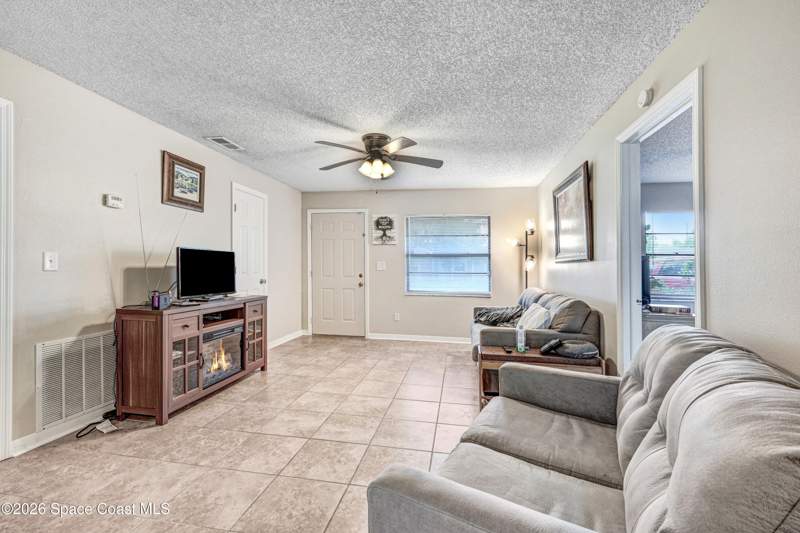 3 bedroom Single Family Residence at 2442 Dianne Drive, Melrose Manor Unit 3, Cocoa — photo 2