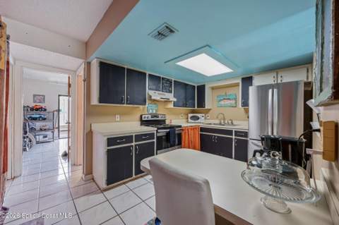 8200 Canaveral Boulevard #E, Cape Canaveral FL - photo 6 of 18