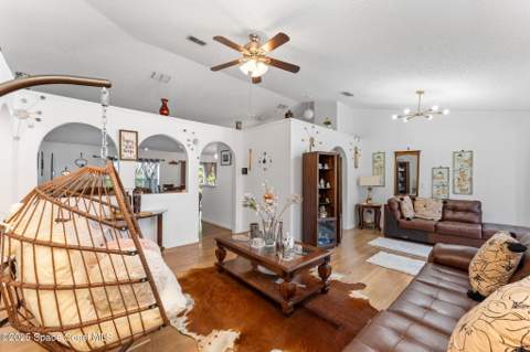 398 Taunton Road, Palm Bay FL - photo 6 of 36