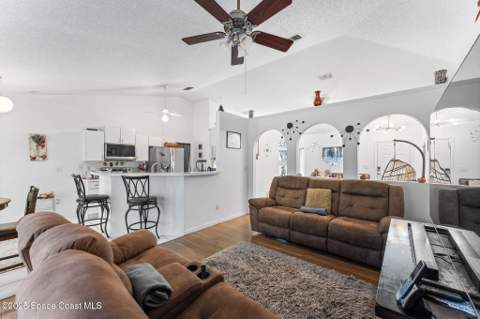 398 Taunton Road, Palm Bay FL - photo 11 of 36