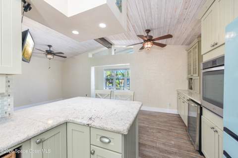 331 Avenida Del Sol Avenue, Indialantic FL - photo 14 of 55