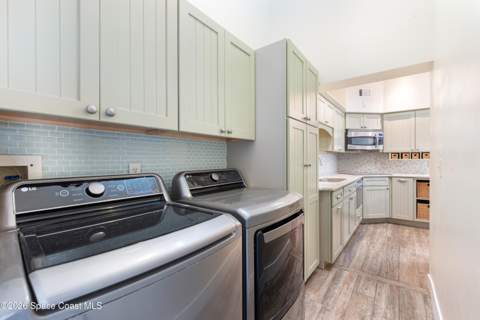 331 Avenida Del Sol Avenue, Indialantic FL - photo 23 of 55