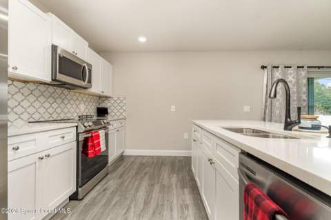 866 Carnival Road Se Road, Palm Bay FL - photo 16 of 28