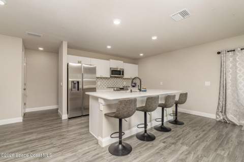 866 Carnival Road Se Road, Palm Bay FL - photo 15 of 28