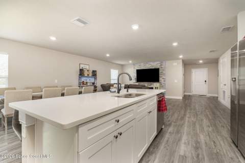 866 Carnival Road Se Road, Palm Bay FL - photo 13 of 28