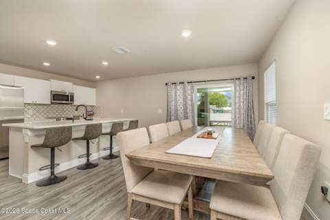 866 Carnival Road Se Road, Palm Bay FL - photo 11 of 28