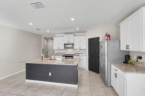 7539 Tourmaline Drive, Grant FL - photo 10 of 32
