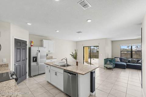 7539 Tourmaline Drive, Grant FL - photo 12 of 32