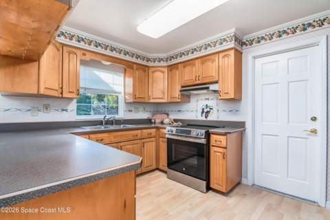 4245 Hillview Circle, Merritt Island FL - photo 10 of 30